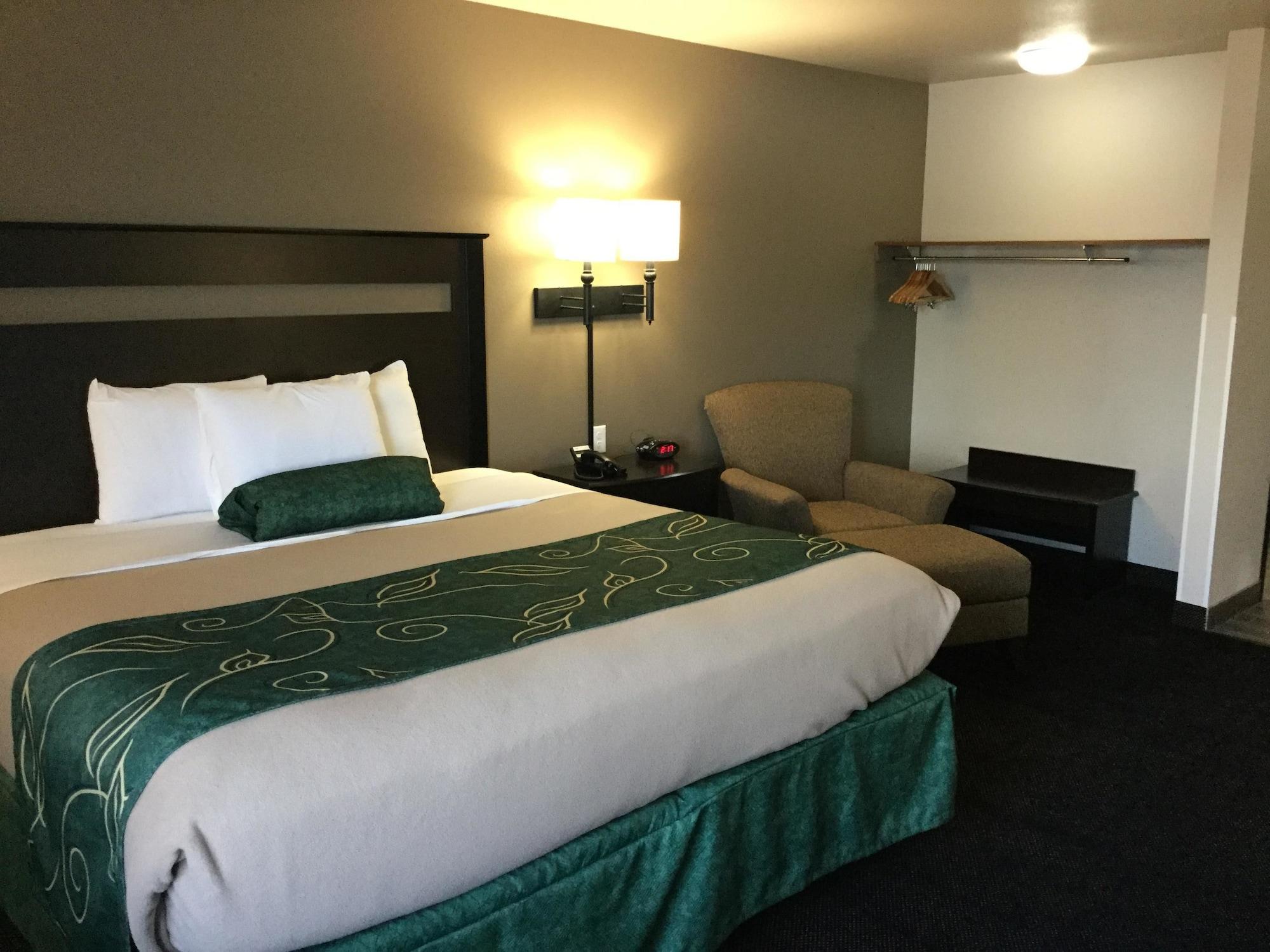 Baymont By Wyndham Glendive Hotell Exteriör bild