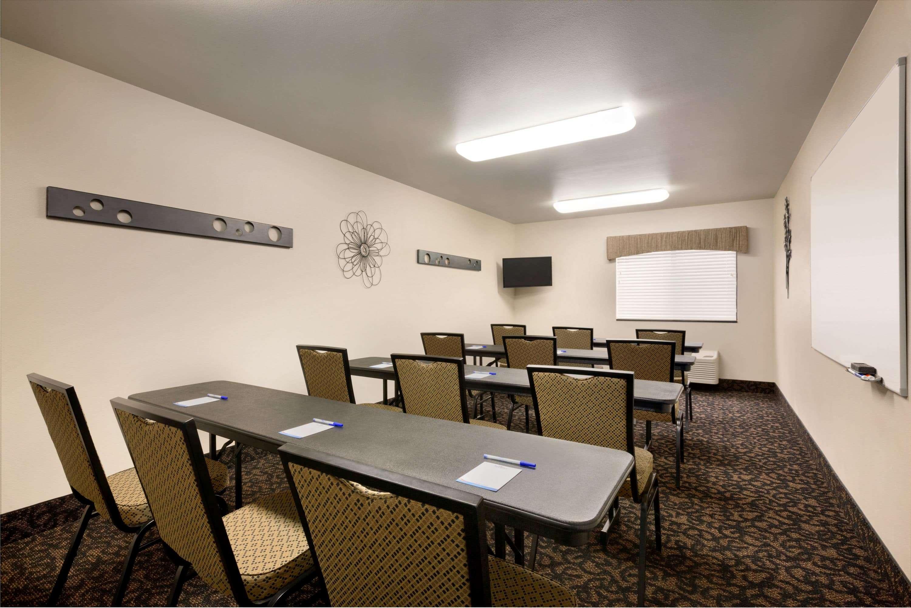 Baymont By Wyndham Glendive Hotell Exteriör bild